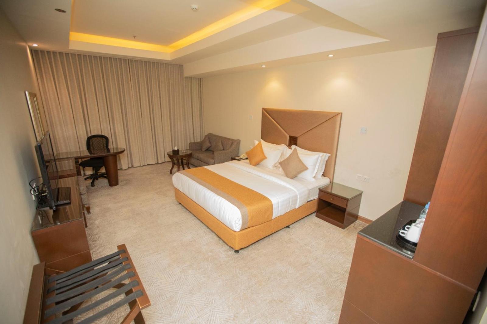 Sanam Hotel Suites - Rijad Zewnętrze zdjęcie