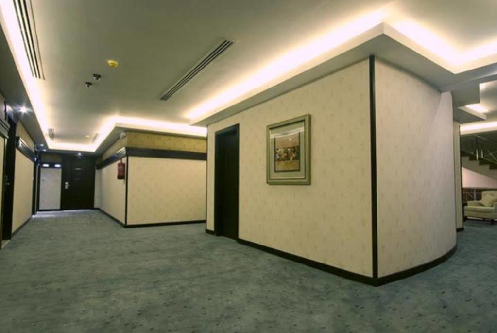 Sanam Hotel Suites - Rijad Zewnętrze zdjęcie