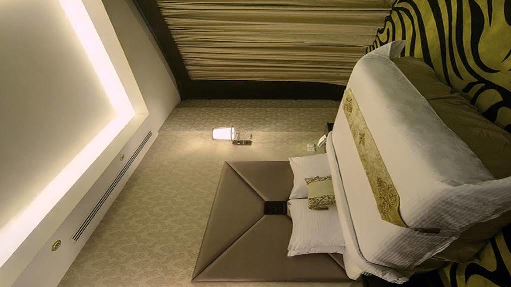 Sanam Hotel Suites - Rijad Zewnętrze zdjęcie
