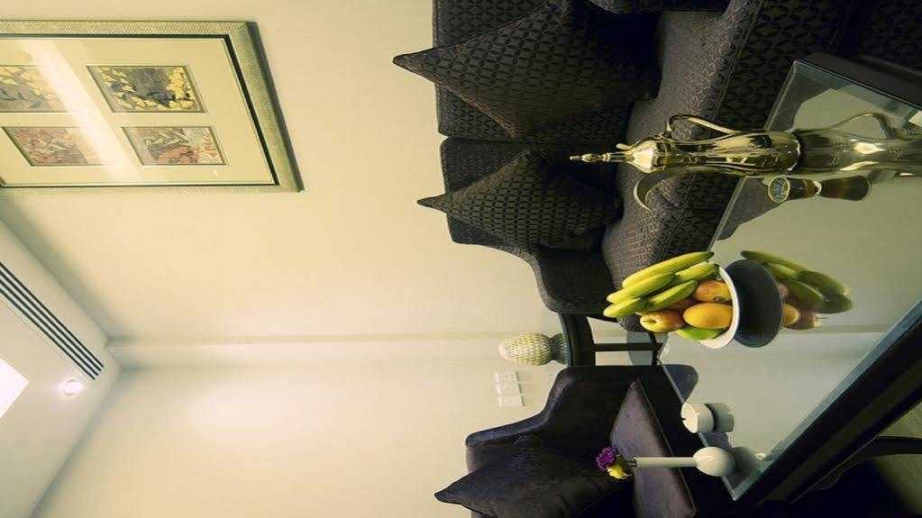 Sanam Hotel Suites - Rijad Zewnętrze zdjęcie